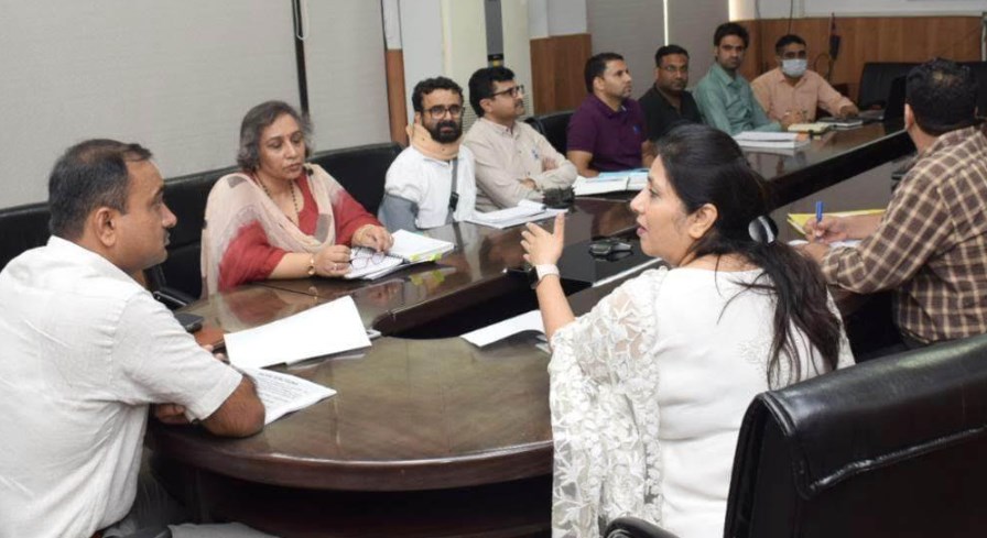 Div Com Jammu reviews implementation of Industries & Commerce Department schemes